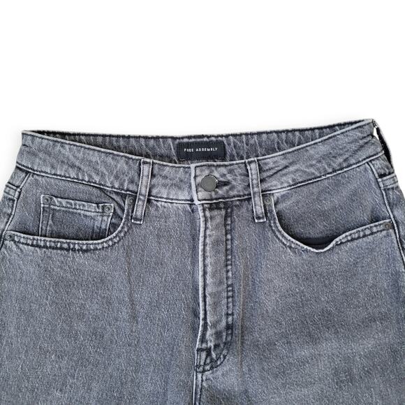 Free Assembly Super High Crop Wide Straight Jeans Gray Wash Women Sz 10 Short - Picture 4 of 9